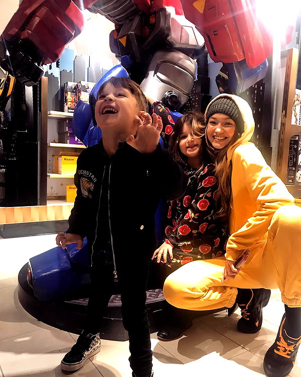 gigihadid instagram image archive image