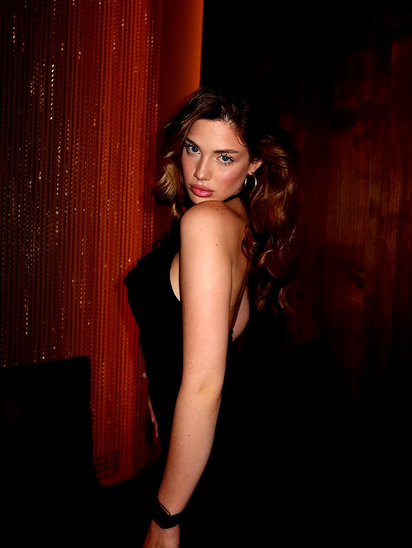 anna.utka22 instagram image archive image
