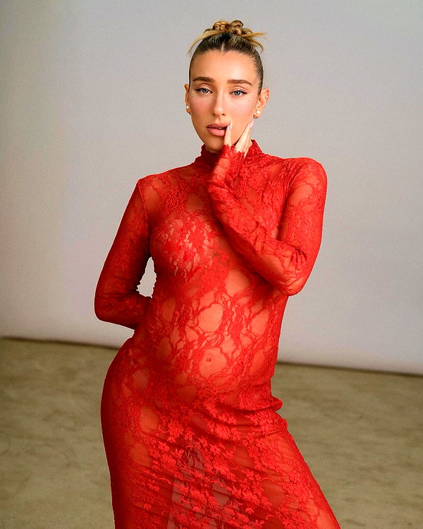 annezivi instagram image archive image