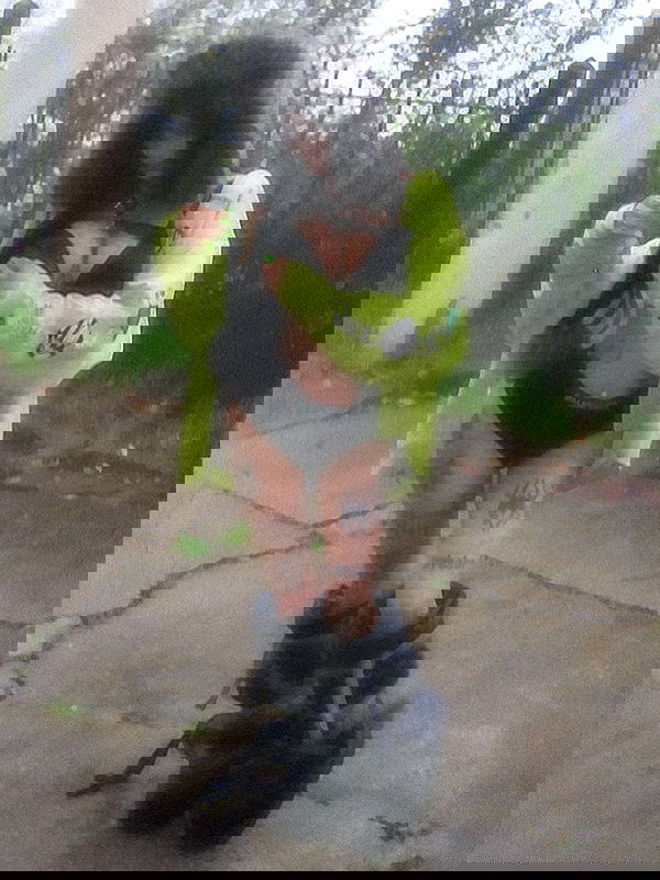 zommmbri zommmbri archive image