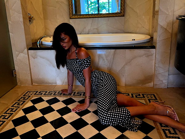 oliviaphillipps instagram image archive image