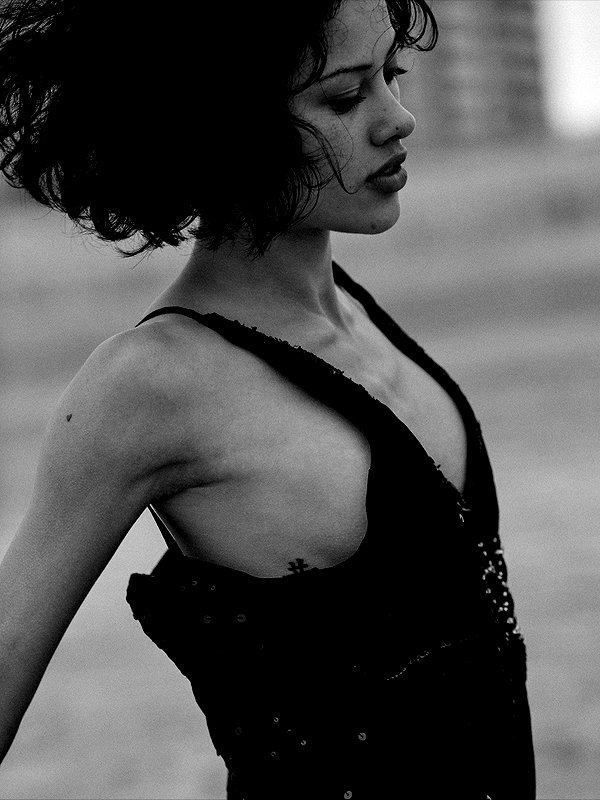 leonanaomii instagram image archive image