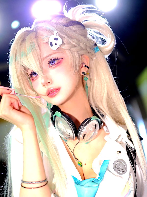 xier_cos instagram image archive image