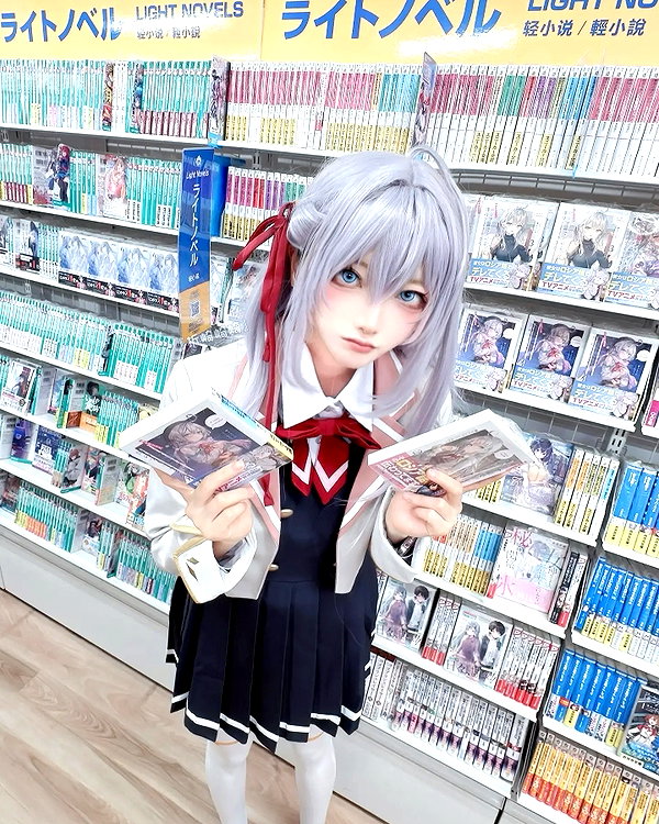 gallery_cosplayer instagram image archive image