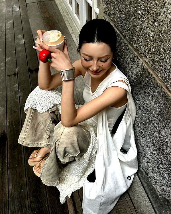 fair_mua instagram image archive image