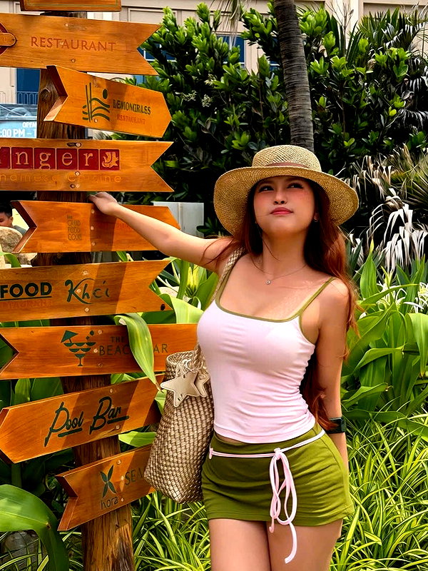 lyhythuedoxinh instagram image archive image