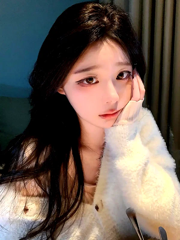 yingyinng_ instagram image archive image