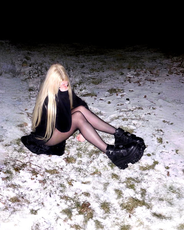 Archived image from @ssarnvd on Instagram