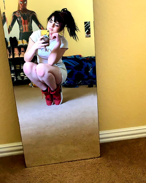 yeahimcaroline instagram image archive image