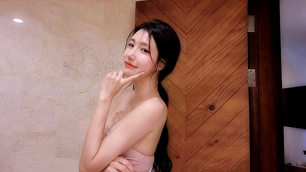 bora__look instagram image archive image