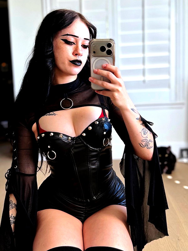 _undeadem_ instagram image archive image