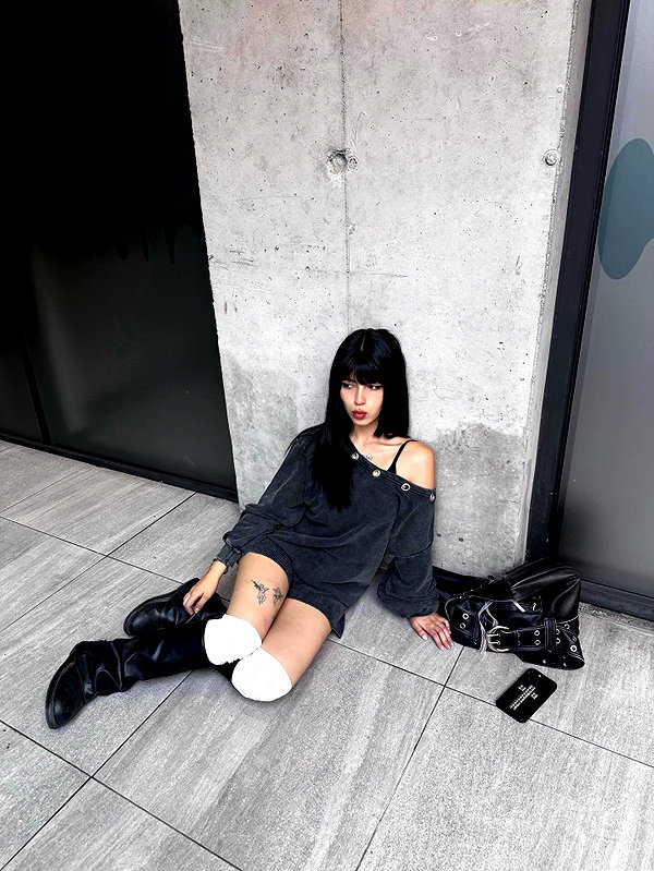 connie.01j instagram image archive image