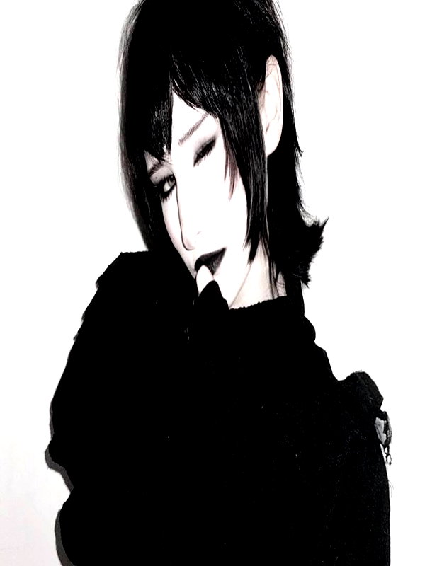 Archived image from @kk3tr1n4 on Instagram