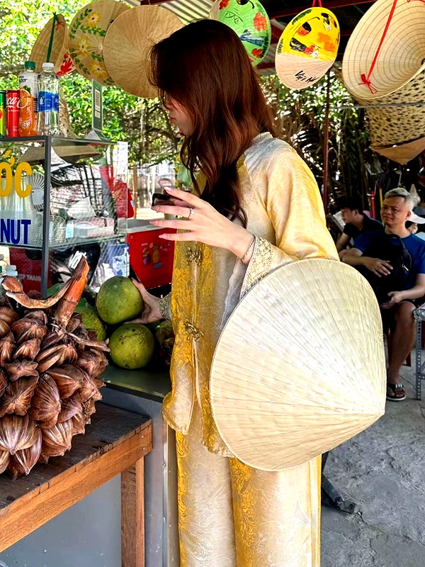 lyhythuedoxinh instagram image archive image