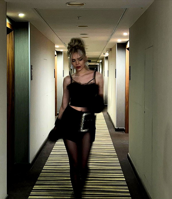 esmireal instagram image archive image