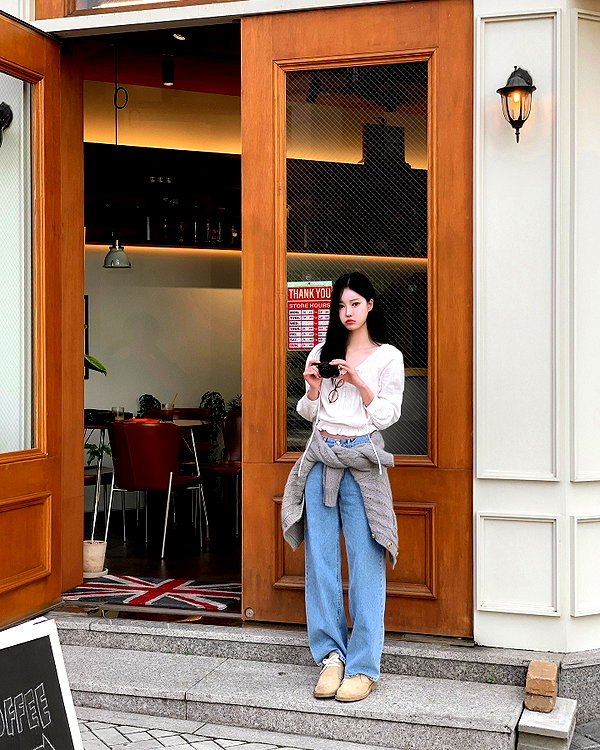 daxbin instagram image archive image