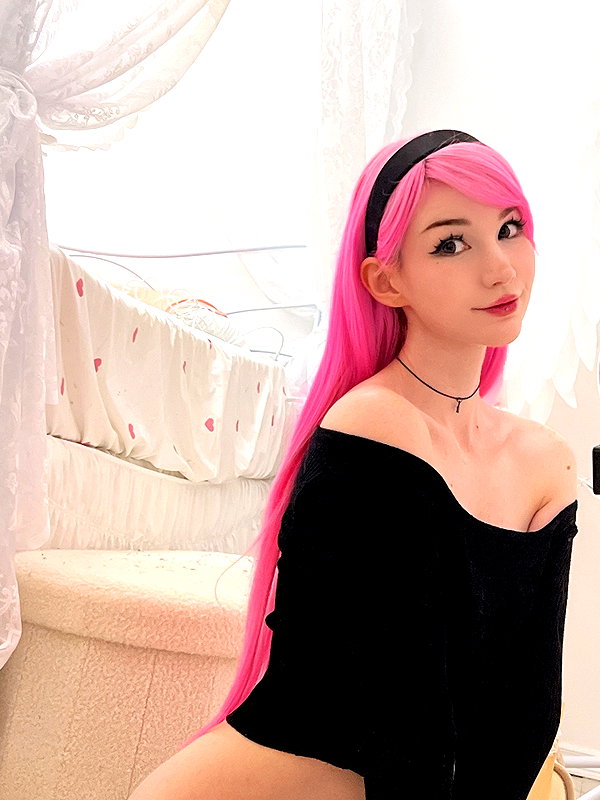 danielle.mercedie instagram image archive image