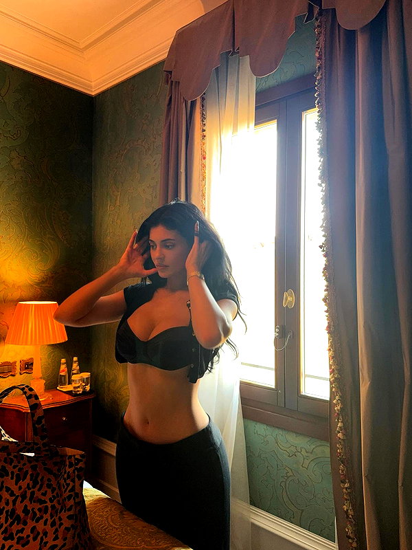 kyliejenner instagram image archive image