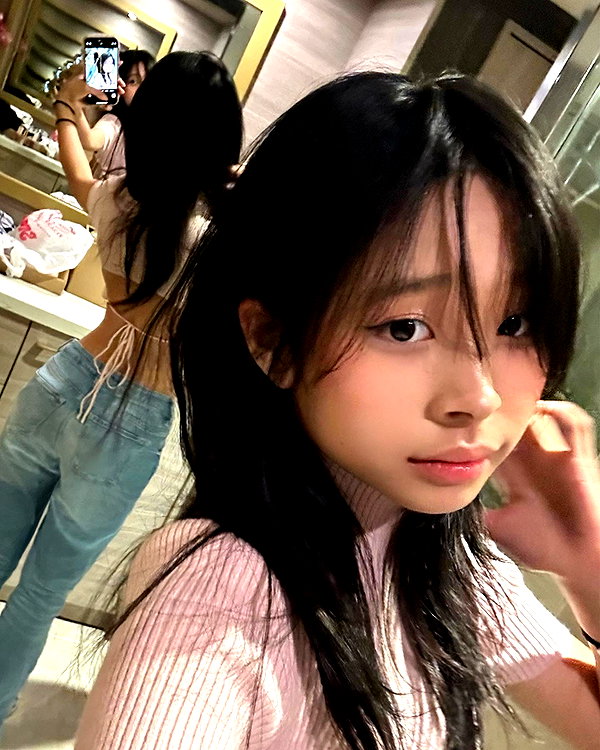 princessamelia_official instagram image archive image