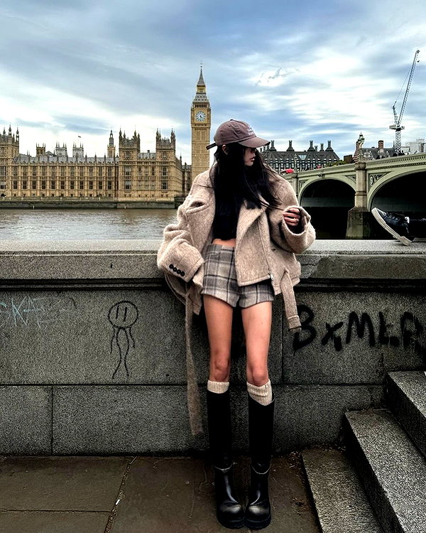 fair_mua instagram image archive image
