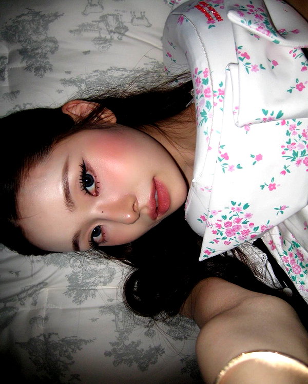 dear.zia instagram image archive image