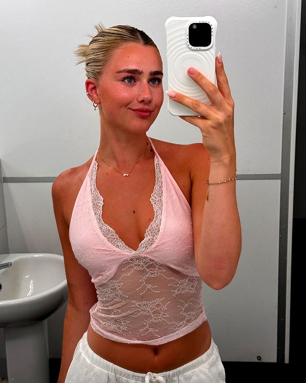 sophadophaa_ instagram image archive image