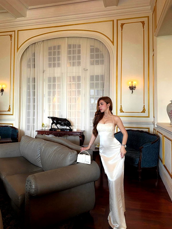 lyhythuedoxinh instagram image archive image