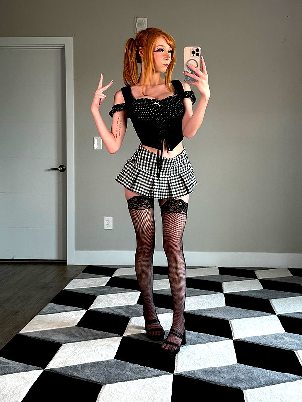 lola.luvgood instagram image archive image