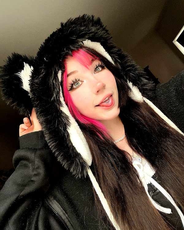 danielle.mercedie instagram image archive image