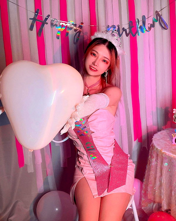 erokochiba instagram image archive image