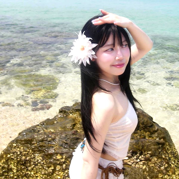 lyhythuedoxinh instagram image archive image