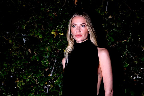 ashleybenson instagram image archive image