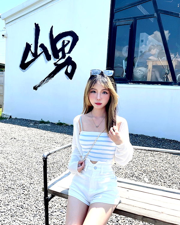 52._.0921 instagram image archive image