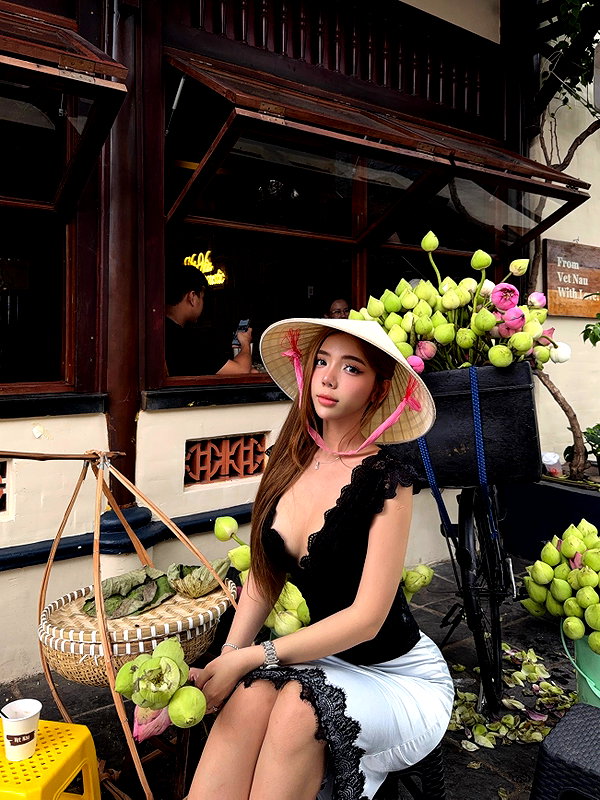 lyhythuedoxinh instagram image archive image