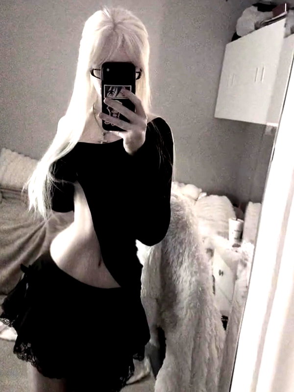 emeurie instagram image archive image