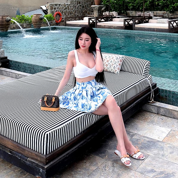 lyhythuedoxinh instagram image archive image