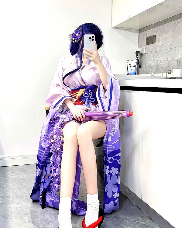 gallery_cosplayer instagram image archive image