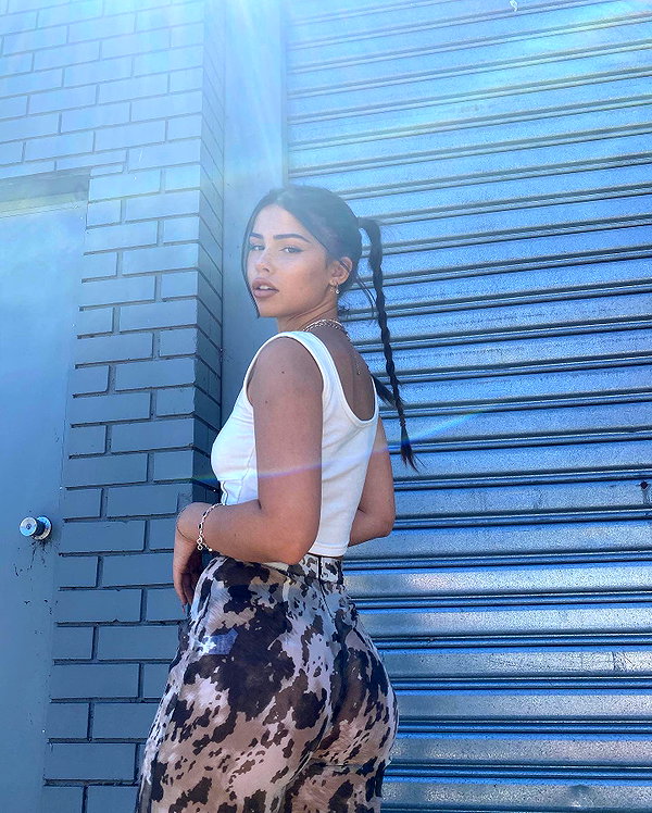 leahhalton instagram image archive image