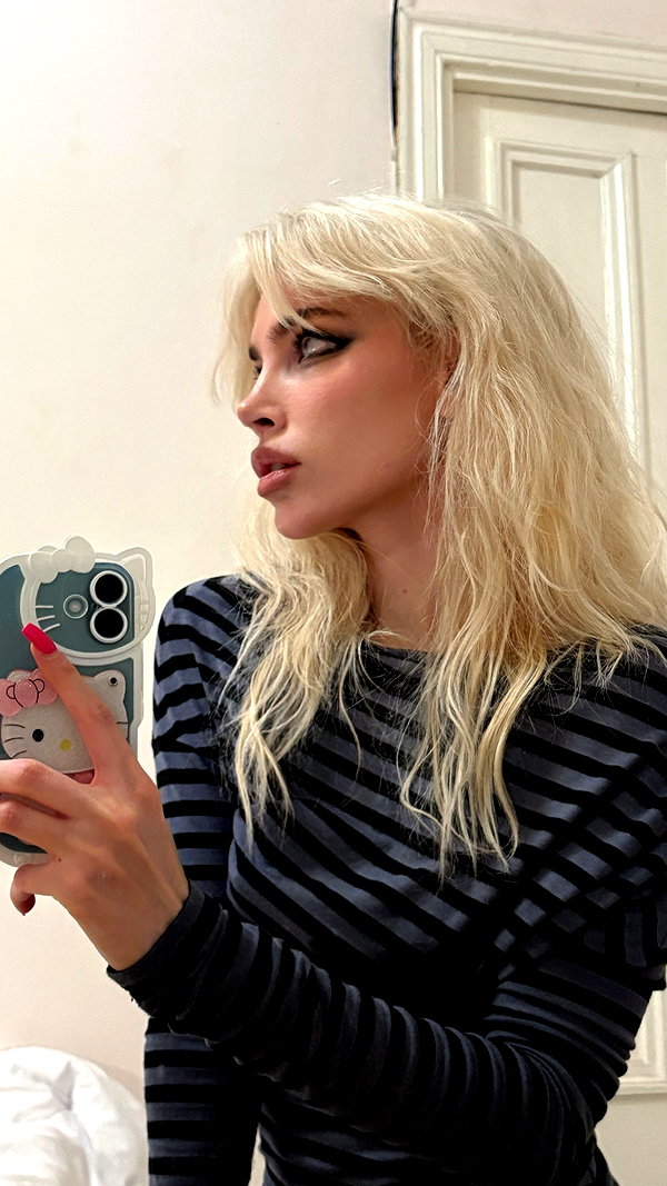 alien.hanna instagram image archive image