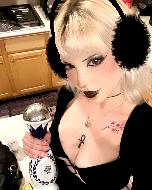 haileylayfield instagram image archive image