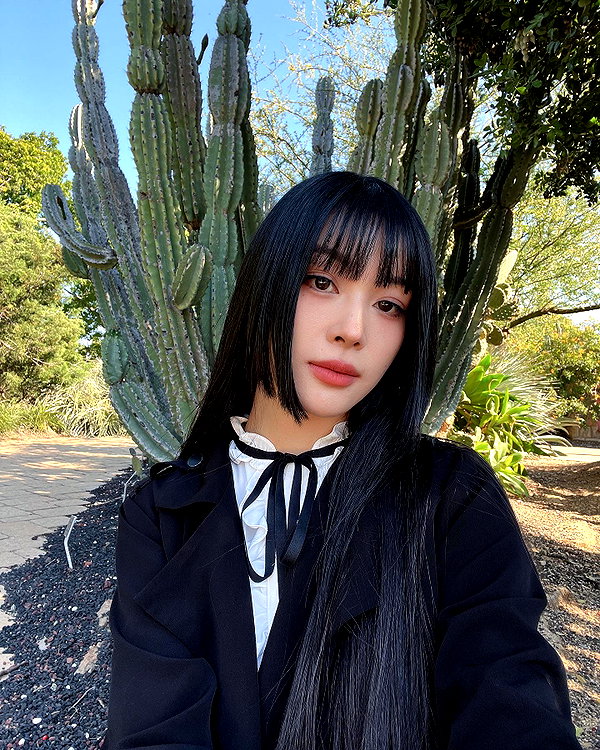 emily.ghoul instagram image archive image