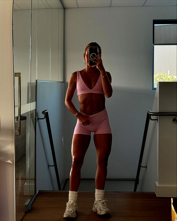 _hannahpearson_ instagram image archive image