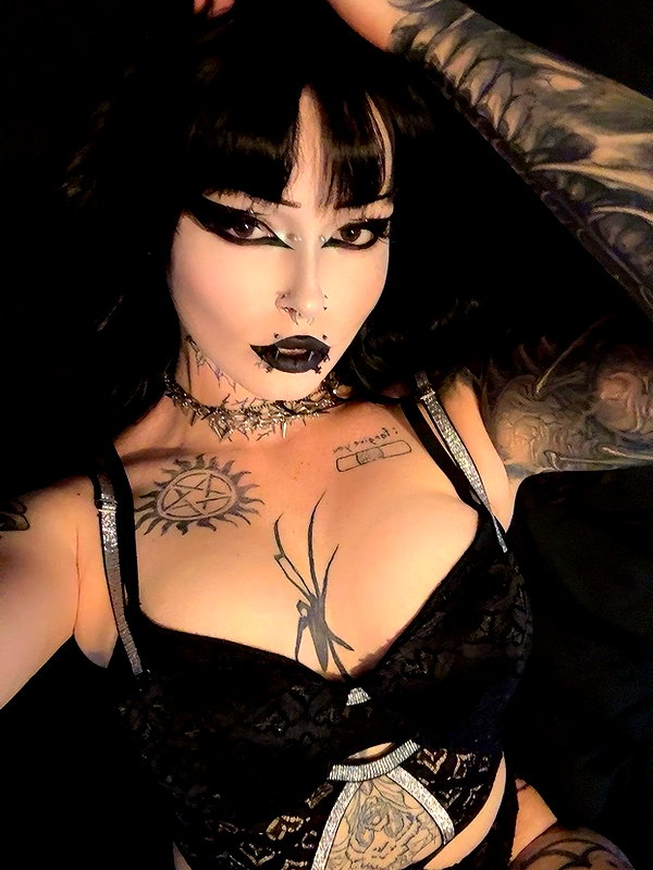 machine_mommy instagram image archive image