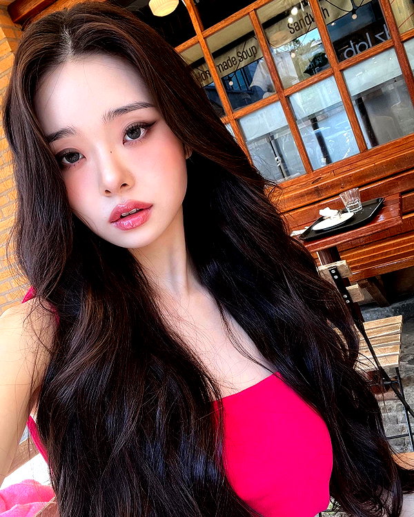 dear.zia instagram image archive image