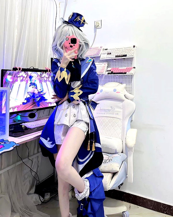 gallery_cosplayer instagram image archive image