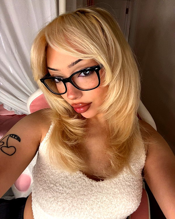 v.qx instagram image archive image