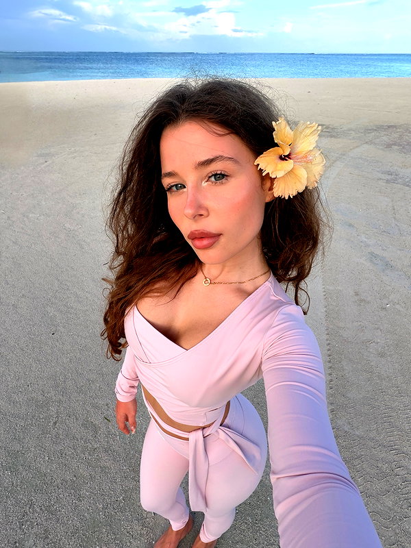 enikeeva_aliya instagram image archive image