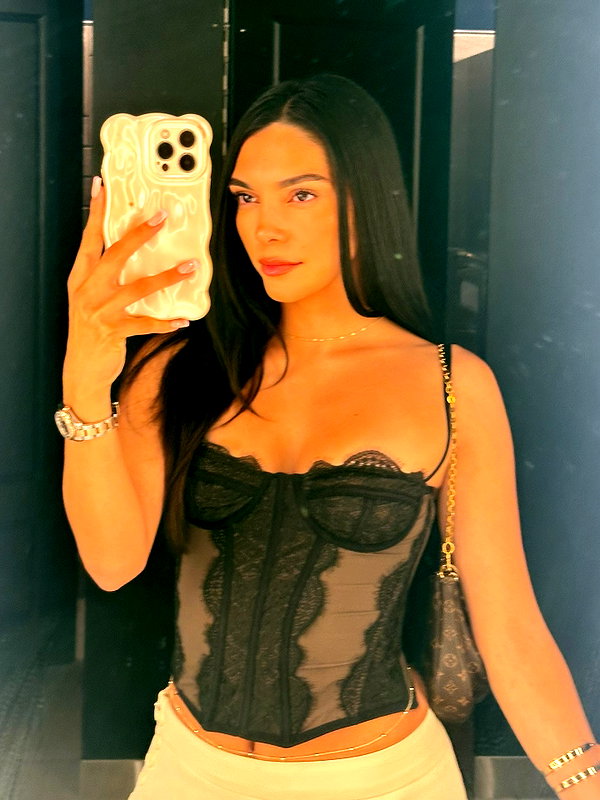 madelinemonet instagram image archive image