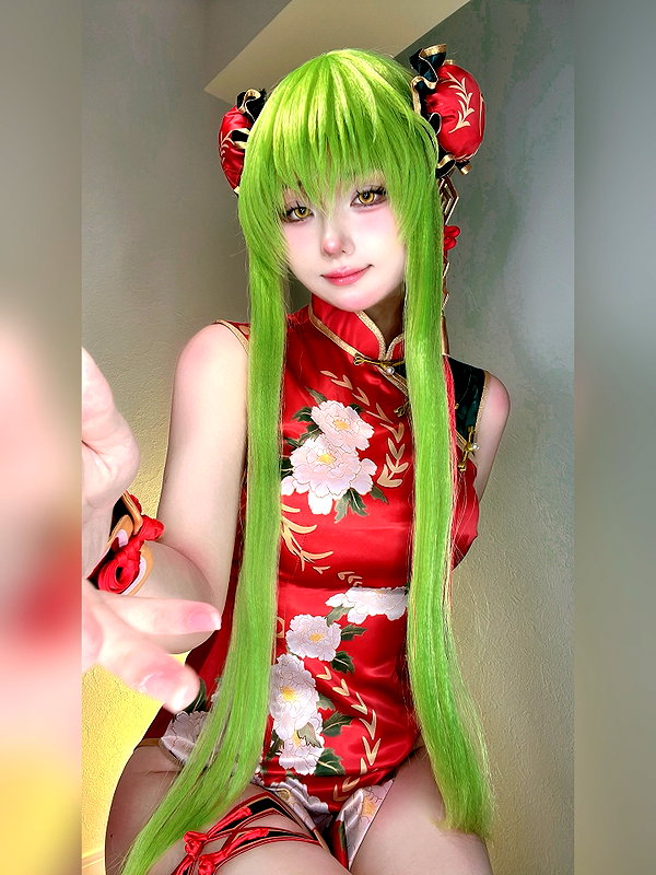 purinn_cos instagram image archive image