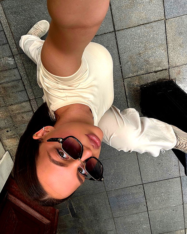 ariana_vomi instagram image archive image